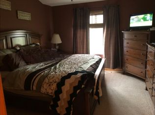 653 Chestnut Rdg, Minooka, IL 60447