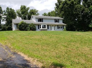 423 Prosperous Valley Rd, Bloomingburg, NY 12721