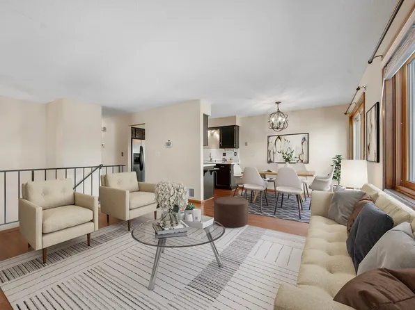 2505 Geranium Ave E, Maplewood, MN 55119