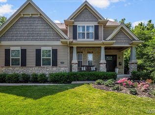 17 Denver Pl, Saint Louis, MO 63119
