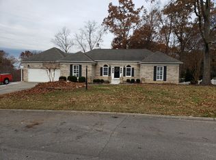 200 Anglewood Dr, Lenoir City, TN 37772