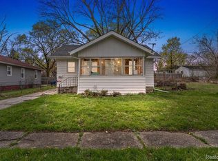 1717 Wolcott St, Flint, MI 48504