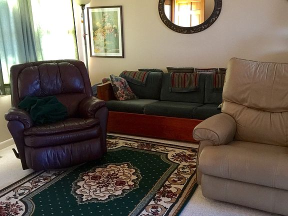 4th image of 155 Panorama Dr