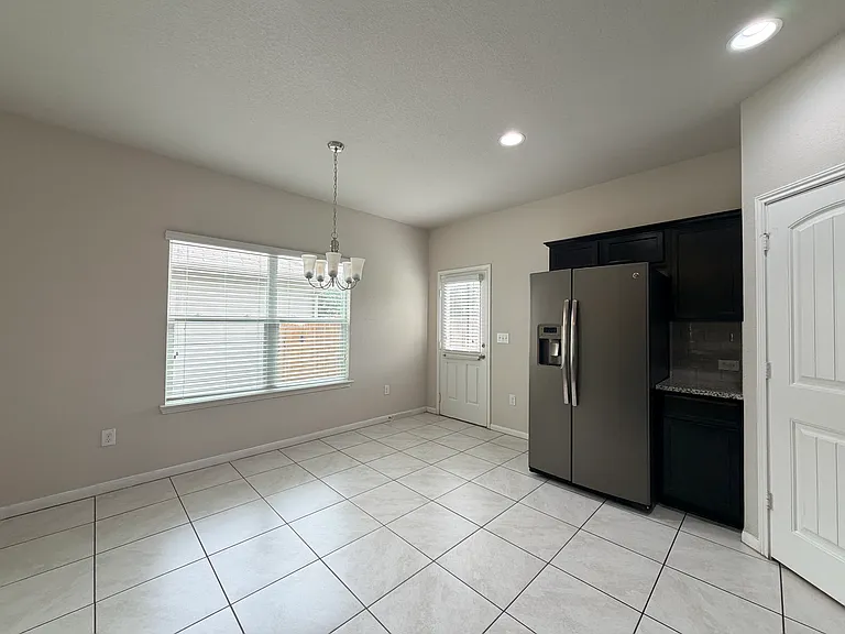 10404 Hatton Ln — Photo 27