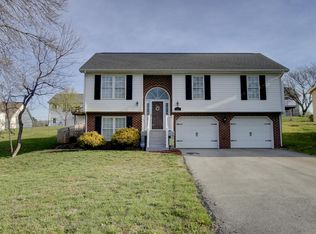 824 Morrison Ave, Vinton, VA 24179