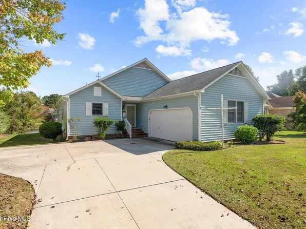 319 Lakemere Drive, New Bern, NC 28562