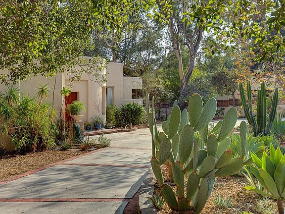 5th image of 2138 Mendocino Ln