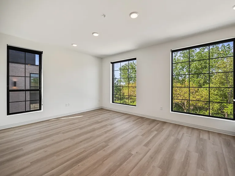 West Light Apartments - Brand New — Photo 82