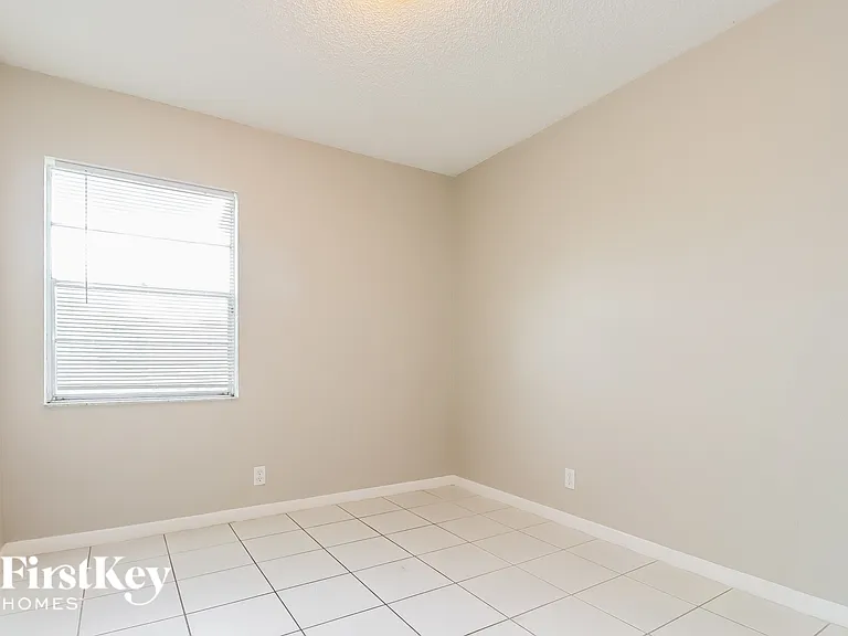 7701 SW 7th Ct — Photo 12