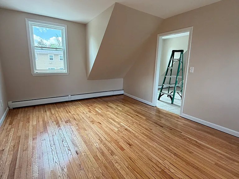 6 Edwards Pl #2 — Photo 10