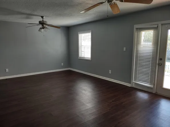 3893 Pompano Dr SE APT A, Saint Petersburg, FL 33705