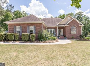 210 Longshore Way, Fayetteville, GA 30215