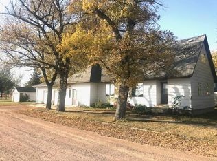 102 W Exchange St, Okabena, MN 56161