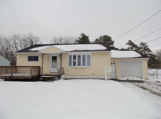 1713 Valley Dr, Syracuse, NY 13207