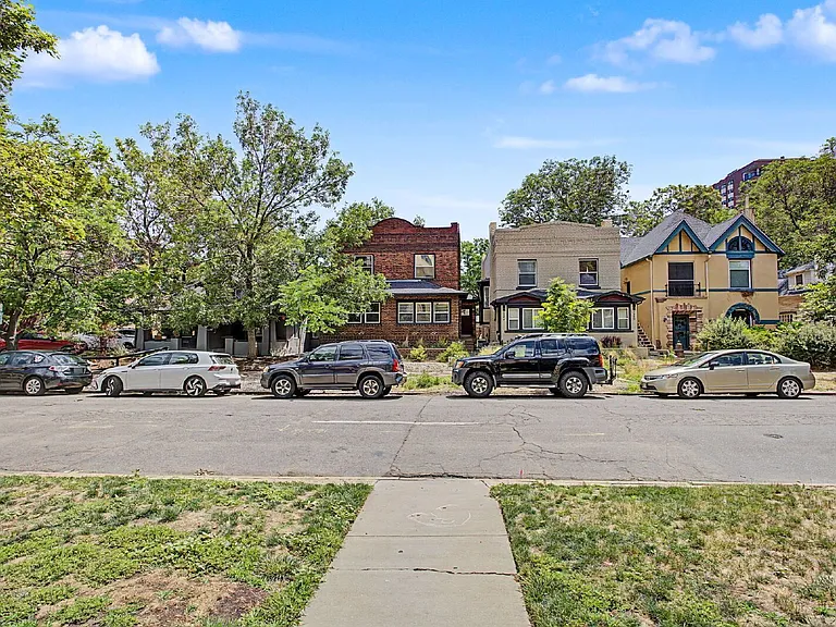 1230 N Logan St — Photo 7
