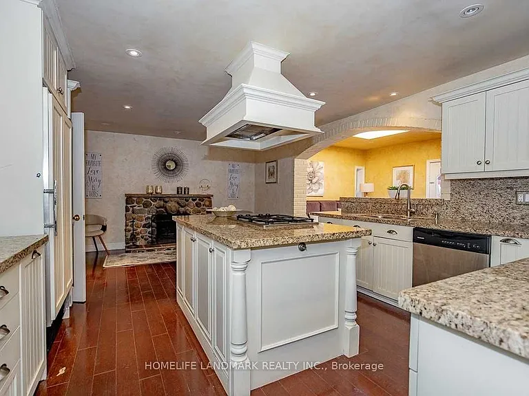 2301 Bennington Gate — Photo 16