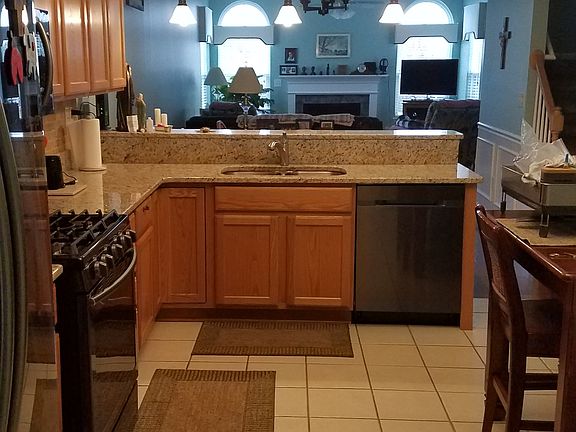 Tile floors, eating area 
