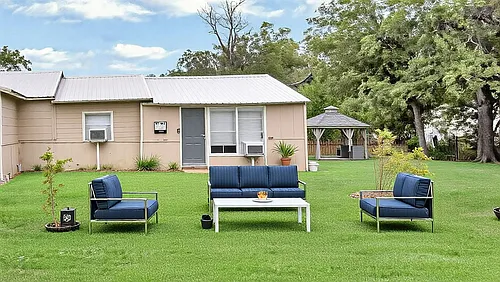 415 S Colorado St Photo 1