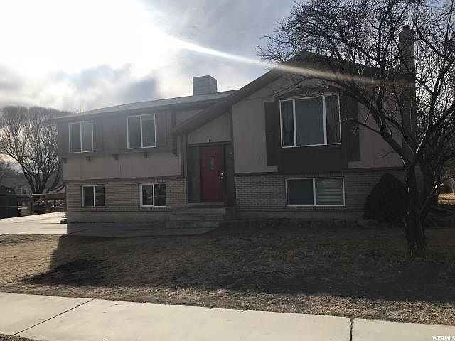 1st image of 535 N Canyon View Dr
