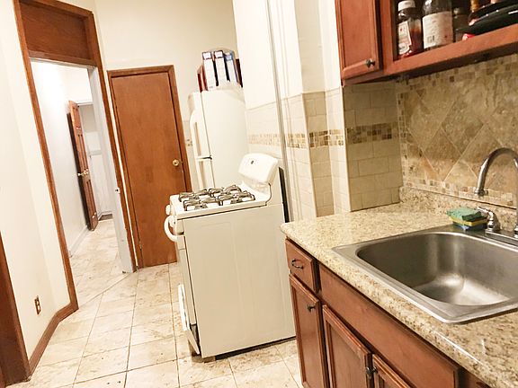 5th image of 267 Covert St Floor 2-1