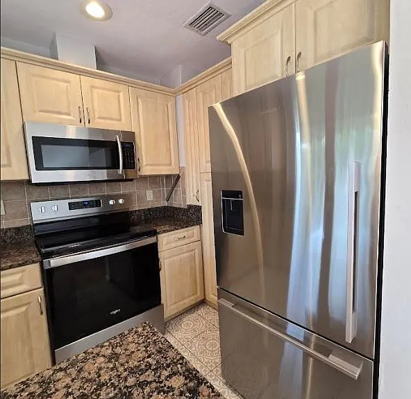 265 Mateo Way NE #1 — Photo 12