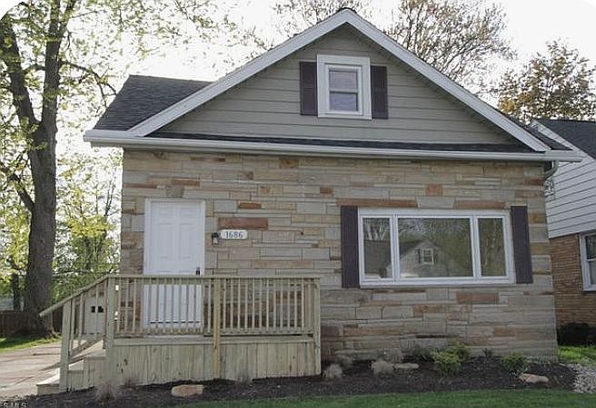1st image of 1686 Temple Ave