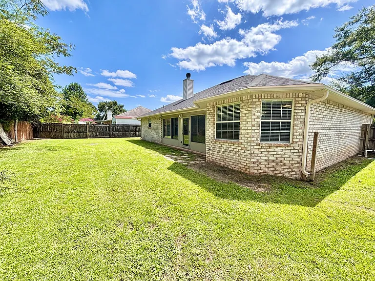4734 Autumndale Dr — Photo 17