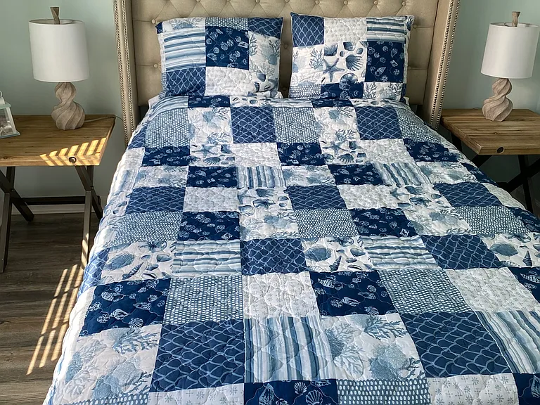Queen Bedroom