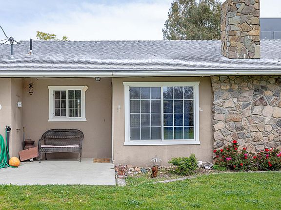 5th image of 24890 Kellie Way
