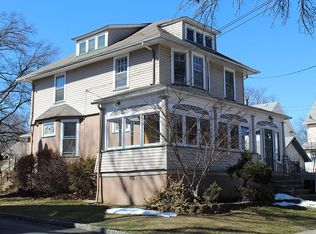 426 Hemlock St, Roselle Park, NJ 07204
