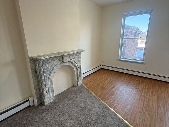 2nd image of 98 Grand St Suite 2