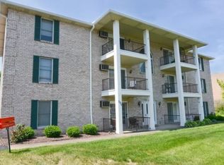 7386 Eisenhower Dr UNIT 4, Youngstown, OH 44512