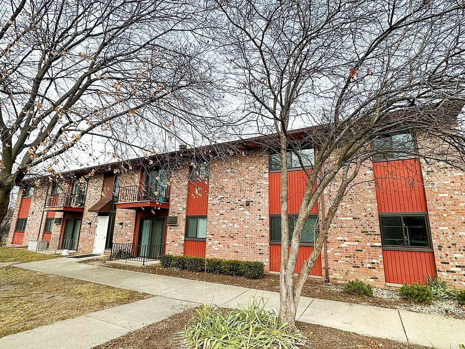 1st image of 821 Minnesota Dr APT 4