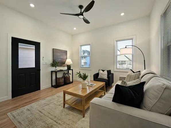 2331 Belleview Ave, Kansas City, MO 64108