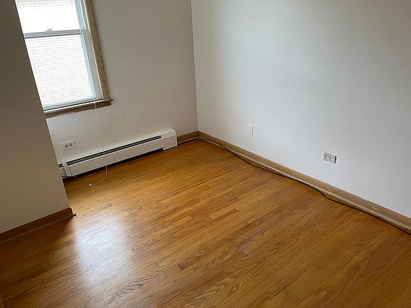 5th image of 7845 W Lawrence Ave #11