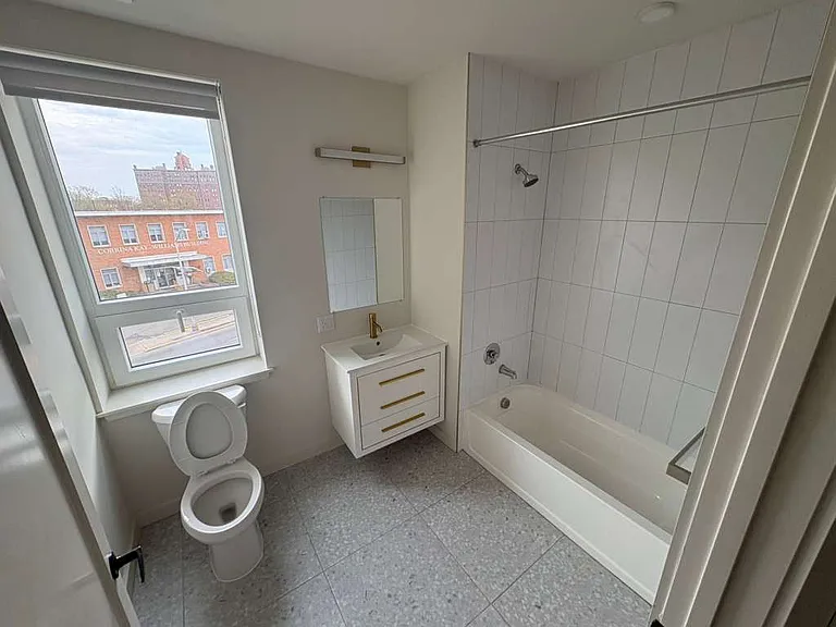57 Washington St #3E — Photo 3