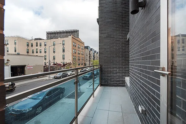 Rented by Compass | media 16