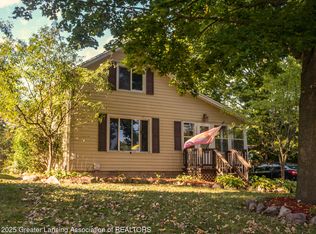 126 Hamilton St, Dimondale, MI 48821