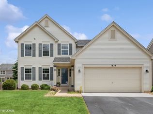 1838 Stirling Ln, Montgomery, IL 60538