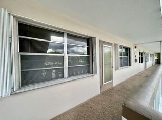 261 Wellington Cir #J-2610, West Palm Beach, FL 33417