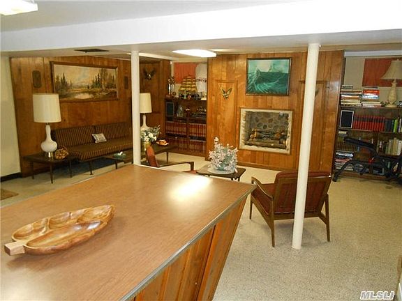 3rd image of 8 Yalta Dr