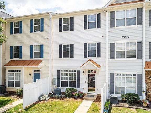 2nd image of 2200 Valley Edge Dr Unit 104
