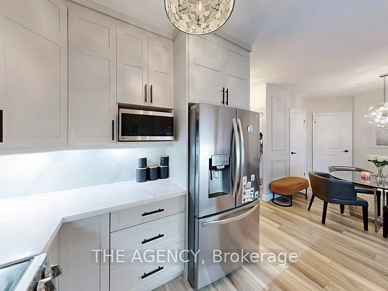 25 Kingsbridge Garden Cir #226 — Photo 12