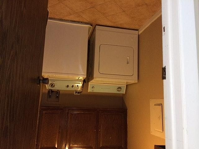 1st image of 1220 Sandhurst Ct Unit A2