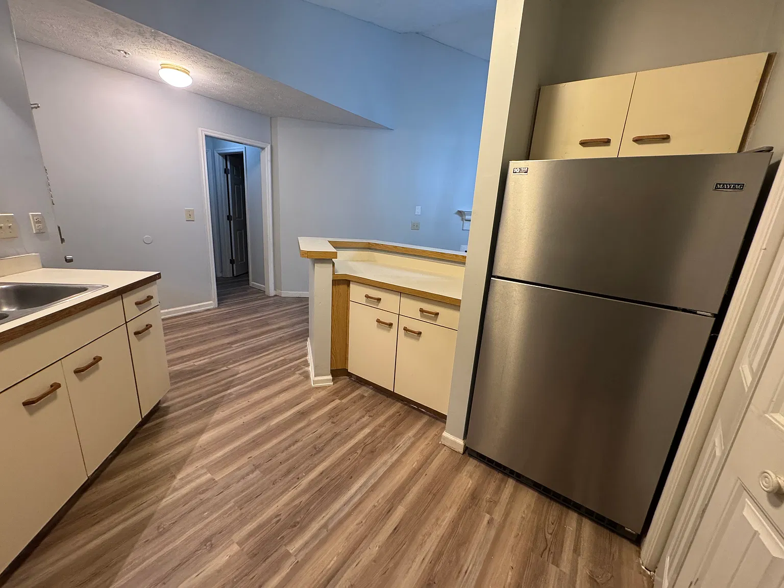 2 bed, 1020 sqft, $1,100 — Photo 3