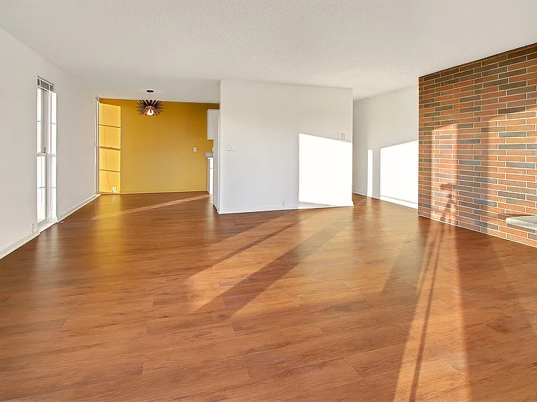 Fremont View - 525 N Bowdoin Place — Photo 4
