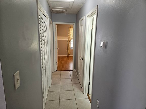 5th image of 310 Redwood Ave #A