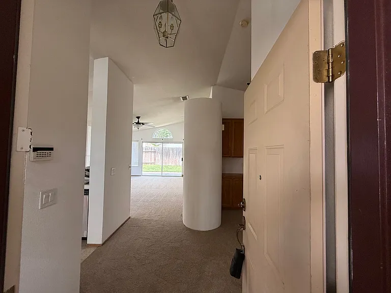 6415 Shasta Creek Way — Photo 3