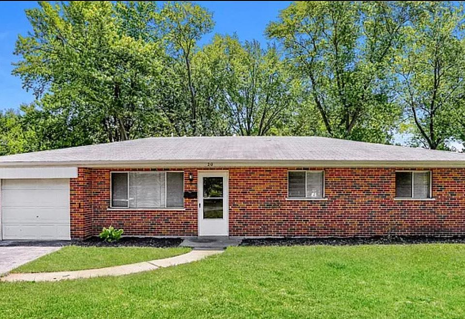 1st image of 210 Airshire Pl