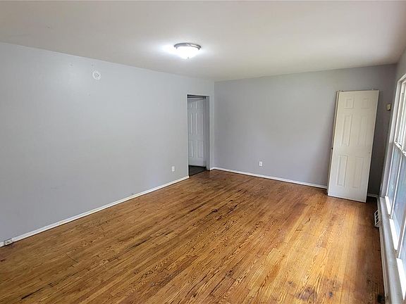 5th image of 4600 Barbara Dr
